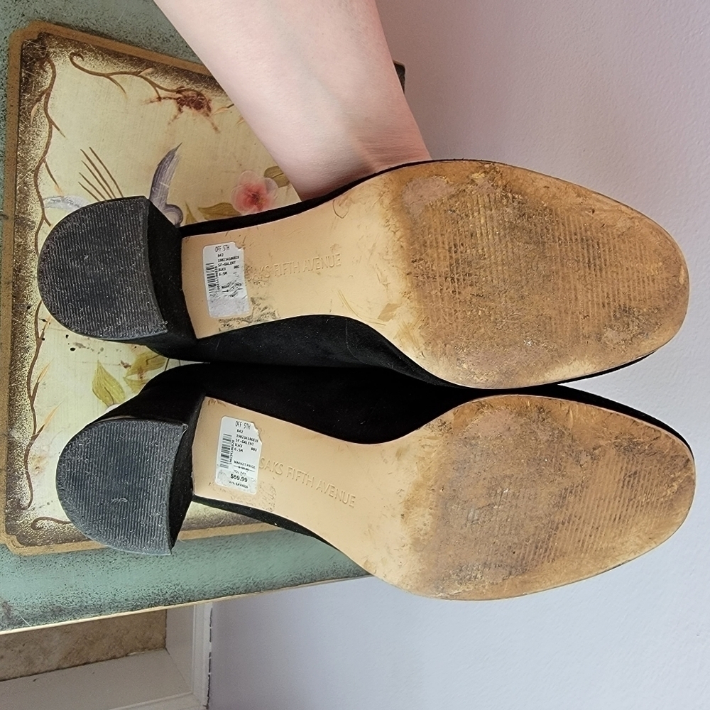 Saks Fifth Ave Galent Black Suede Pump Size 6 1/2 - Picture 13 of 14